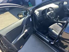 Toyota Avensis thumbnail 15