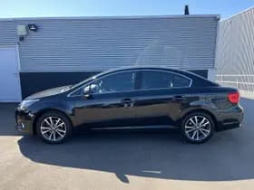 Toyota Avensis thumbnail 3