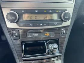 Toyota Avensis thumbnail 31