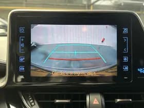 Toyota C-HR thumbnail 17