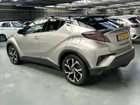 Toyota C-HR thumbnail 21