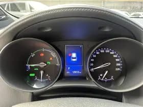 Toyota C-HR thumbnail 32