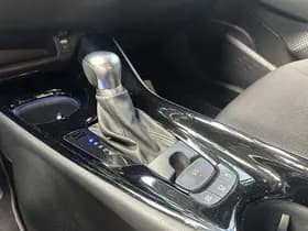 Toyota C-HR thumbnail 44