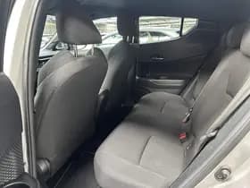 Toyota C-HR thumbnail 49