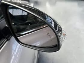 Toyota C-HR thumbnail 56