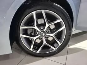 Kia Ceed Sportswagon thumbnail 2