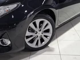 Toyota Auris thumbnail 2
