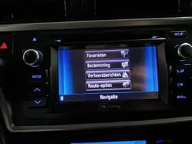 Toyota Auris thumbnail 24