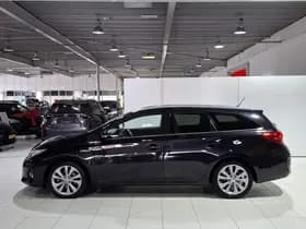 Toyota Auris thumbnail 37