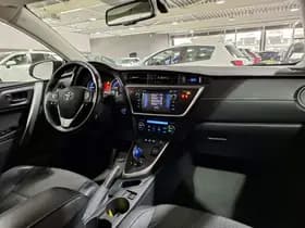 Toyota Auris thumbnail 38