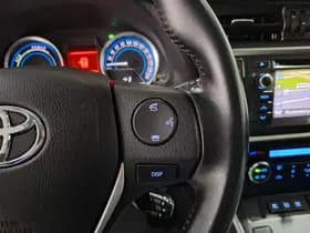 Toyota Auris thumbnail 42