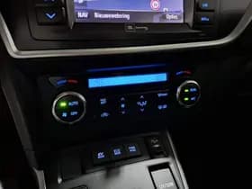 Toyota Auris thumbnail 50