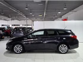 Toyota Auris thumbnail 9