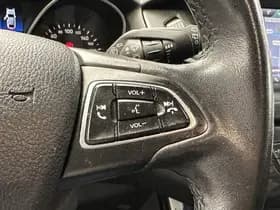 Ford Focus thumbnail 33