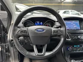 Ford Focus thumbnail 10