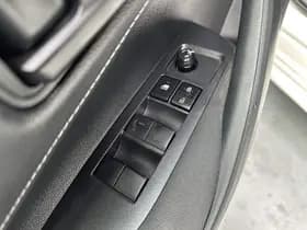 Toyota Corolla-touring-sports thumbnail 26