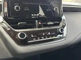 Toyota Corolla-touring-sports thumbnail 35