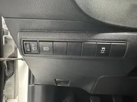 Toyota Corolla-touring-sports thumbnail 4