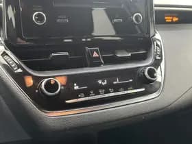 Toyota Corolla-touring-sports thumbnail 35