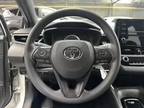 Toyota Corolla-touring-sports thumbnail 10