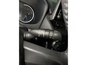 Toyota RAV4 thumbnail 17