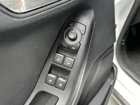 Ford Fiesta thumbnail 3