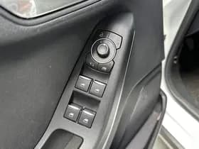 Ford Fiesta thumbnail 31