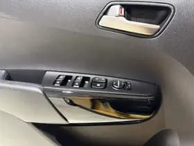 Kia Picanto thumbnail 36