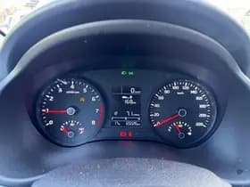 Kia Rio thumbnail 42