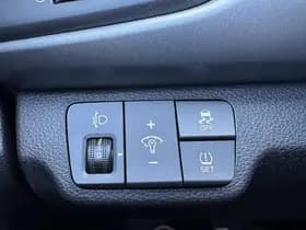 Kia Rio thumbnail 43