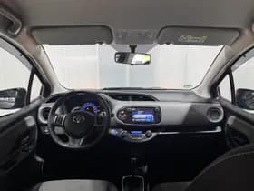 Toyota Yaris thumbnail 5