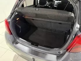 Toyota Yaris thumbnail 41