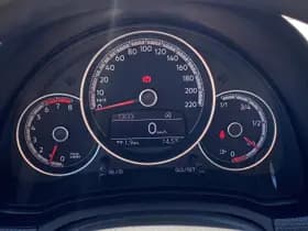 Volkswagen Up thumbnail 32