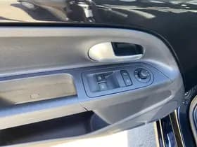 Volkswagen Up thumbnail 70