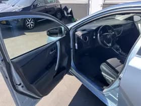 Toyota Auris thumbnail 16