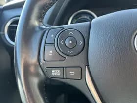 Toyota Auris thumbnail 22