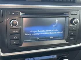 Toyota Auris thumbnail 36