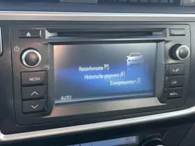 Toyota Auris thumbnail 37