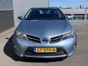 Toyota Auris thumbnail 5