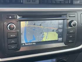 Toyota Auris thumbnail 84