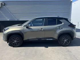 Toyota Yaris-cross thumbnail 3