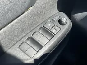 Toyota Yaris-cross thumbnail 30