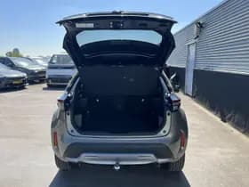 Toyota Yaris-cross thumbnail 10