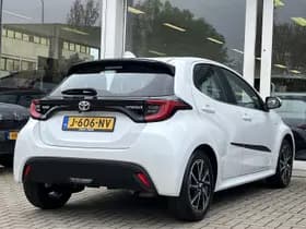 Toyota Yaris thumbnail 16
