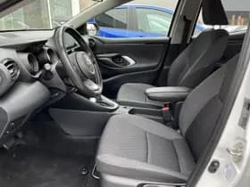 Toyota Yaris thumbnail 23
