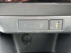 Toyota Yaris thumbnail 61