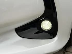 Toyota Yaris thumbnail 9
