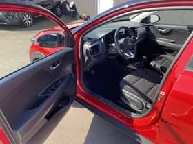 Kia Stonic thumbnail 73