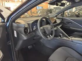 Toyota C-HR thumbnail 36