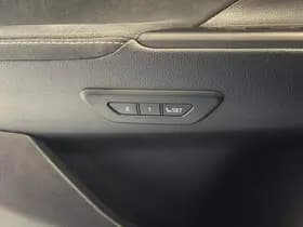Toyota C-HR thumbnail 37